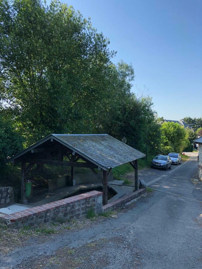 Aux Lettres Du Lavoir La Riviere-Saint-Sauveur Exterior photo